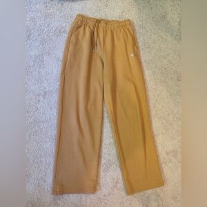 Alo Accolade Straight Leg Sweatpants